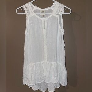 Pink Rose White Sleeveless Lace Top sz Medium
